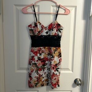 Juju & b Women’s Dress Size S Floral Lace Midriff Cocktail‎ Party, Club